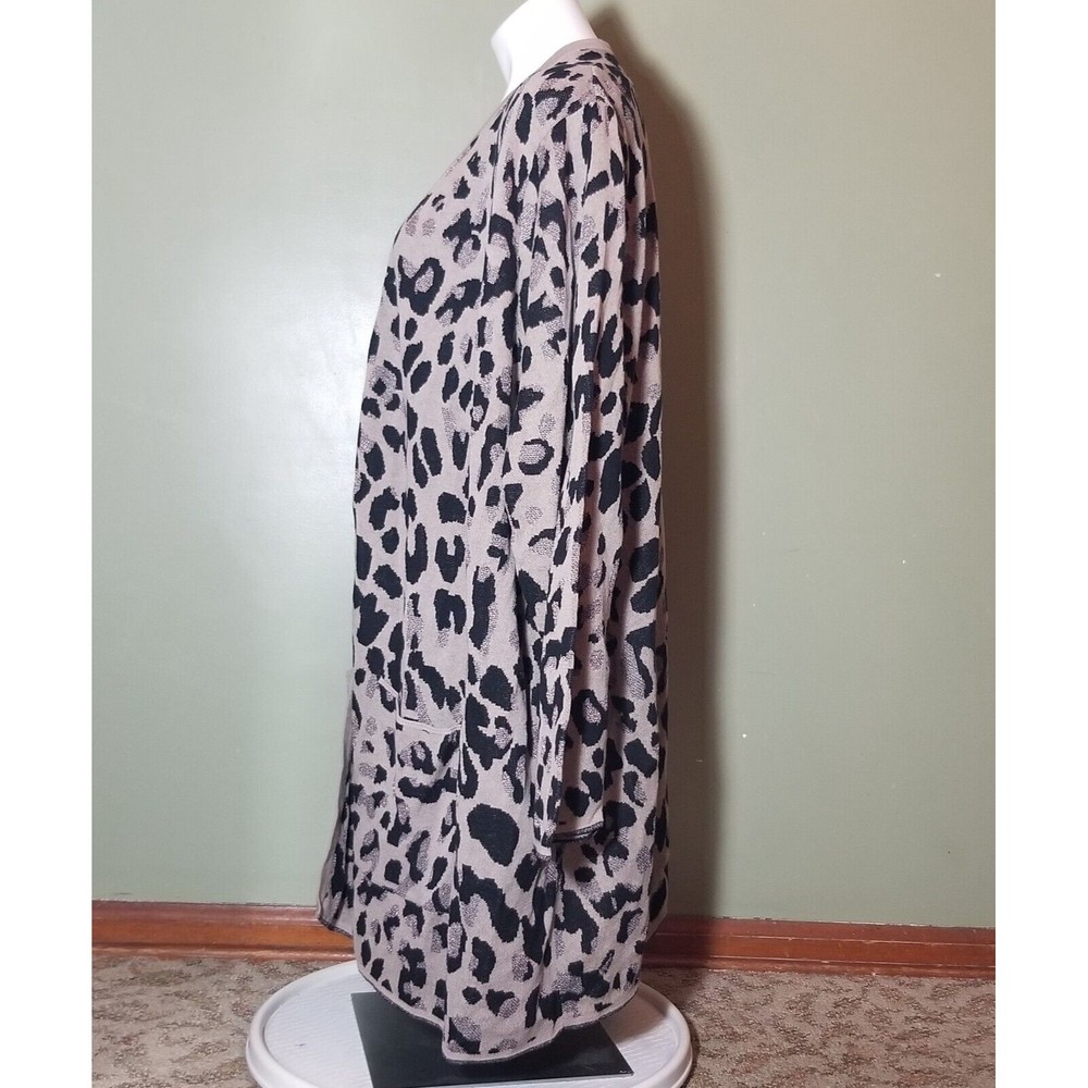 Catherines Black and Cream Animal Print Cardigan - Picture 5 of 11